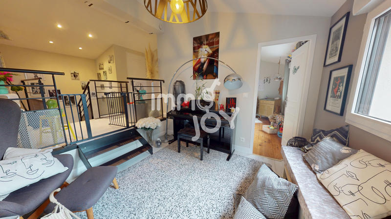 Maison - 152 m² - 6 pièces