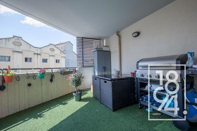 Appartement - 80 m² - 4 pièces