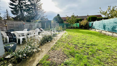 Maison - 95 m² - 5 pièces