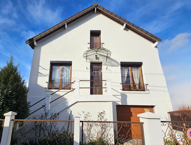 Pavillon - 100 m² - 5 pièces