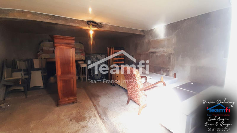 Maison - 96 m² - 8 pièces