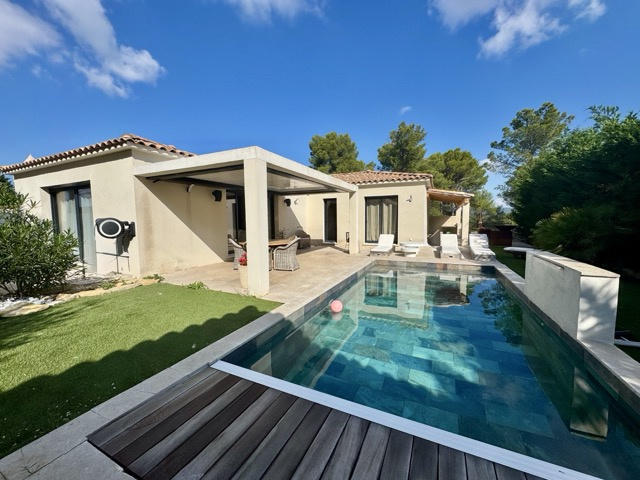 Maison - 138 m² - 6 pièces