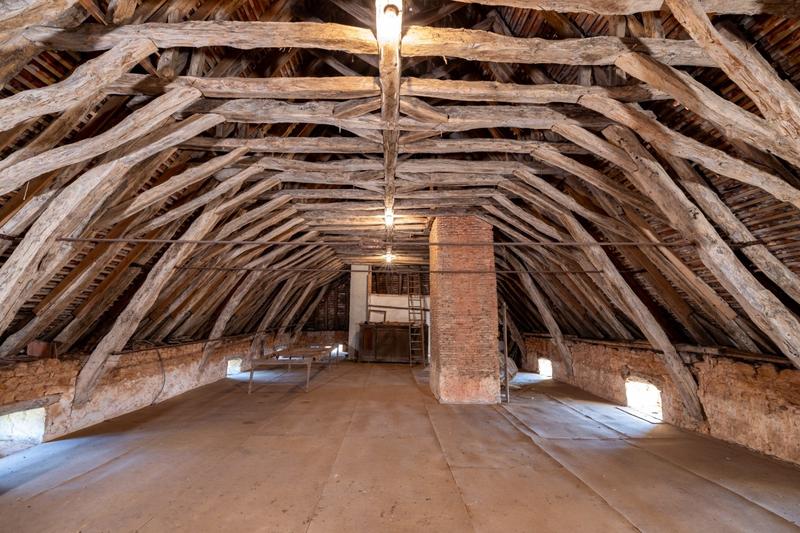 Château - 550 m² - 15 pièces