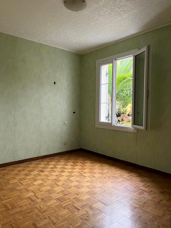 Maison - 94 m² - 5 pièces