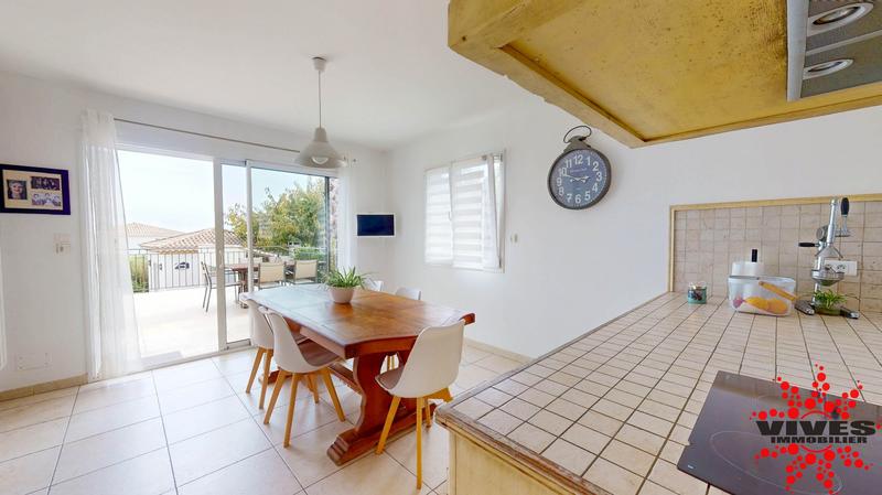 Maison - 288 m² - 10 pièces