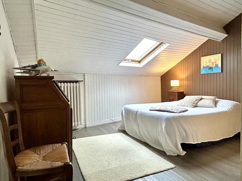 Châlet - 253 m² - 12 pièces