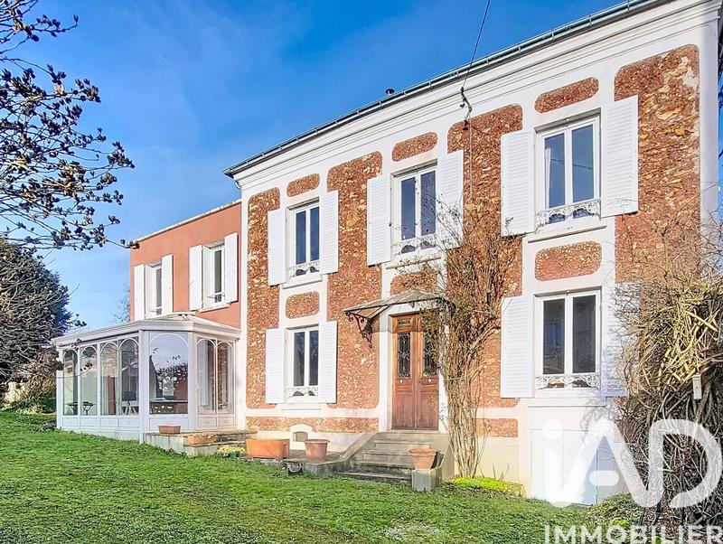 Maison - 131 m² - 9 pièces