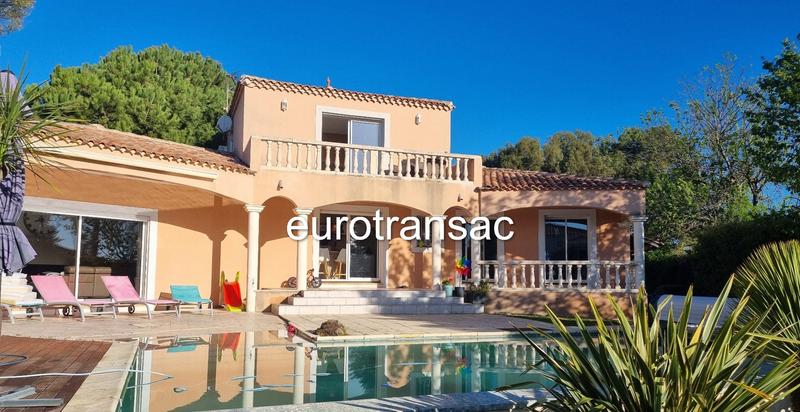 Villa - 161 m² - 5 pièces