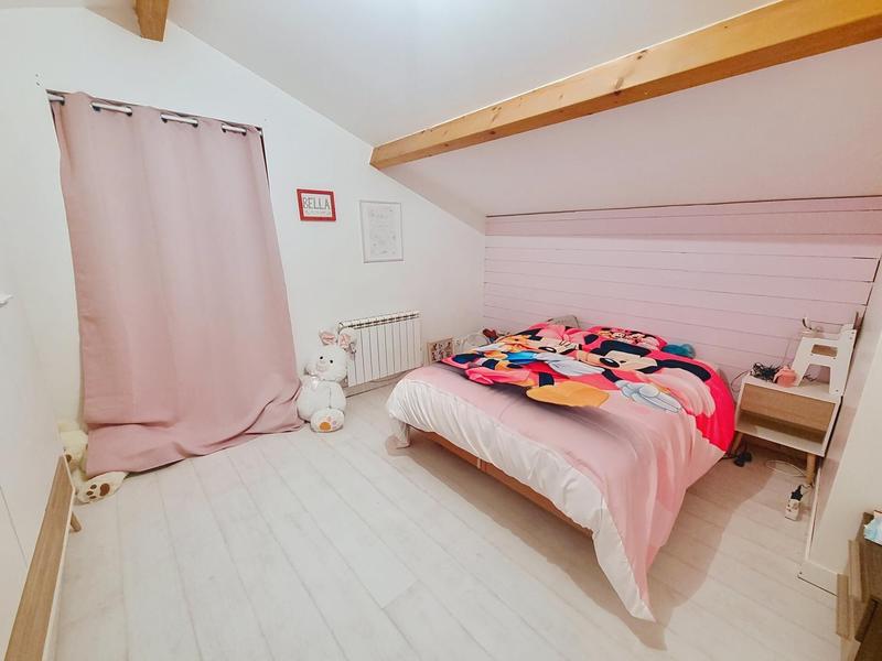 Maison - 217 m² - 9 pièces