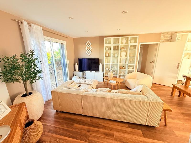 Maison - 93 m² - 4 pièces