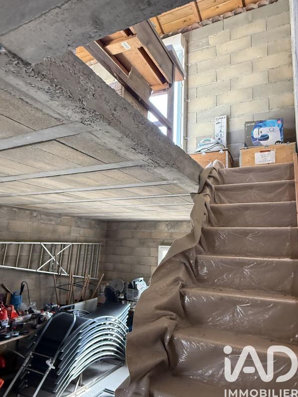 Maison - 91 m² - 5 pièces