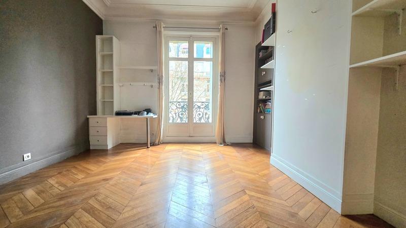 Appartement - 166 m² - 5 pièces