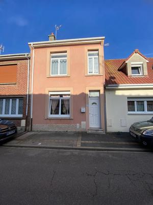 Maison - 102 m² - 4 pièces