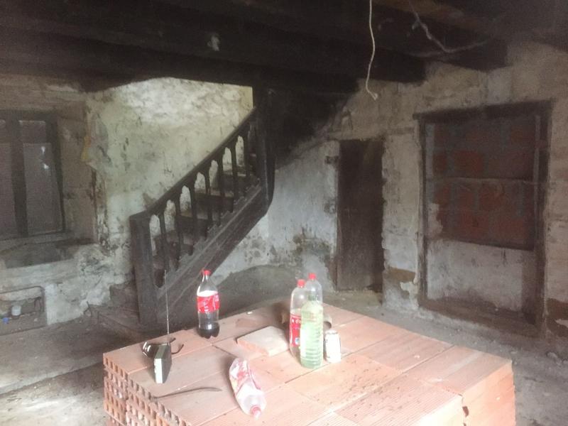 Maison - 100 m² - 2 pièces