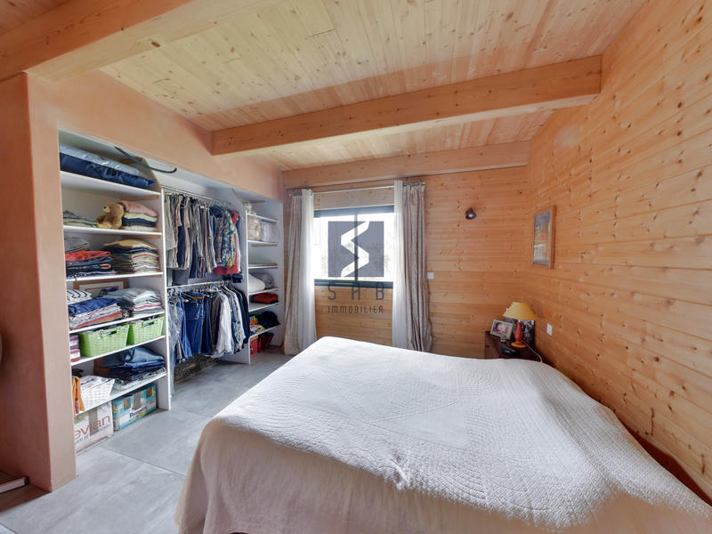 Maison - 160 m² - 5 pièces