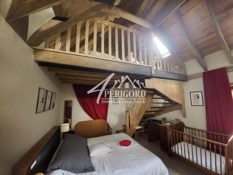 Maison ancienne - 225 m² - 9 pièces