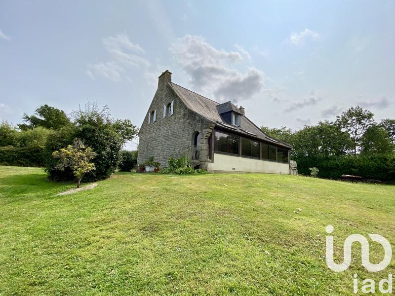 Maison - 220 m² - 6 pièces