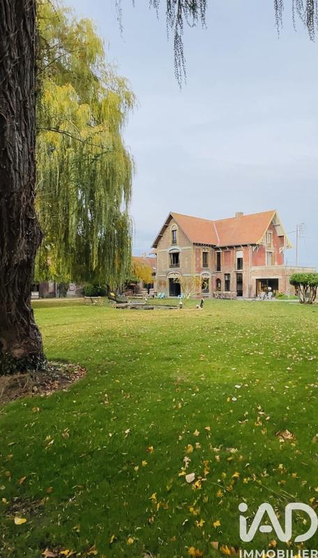 Maison - 379 m² - 10 pièces