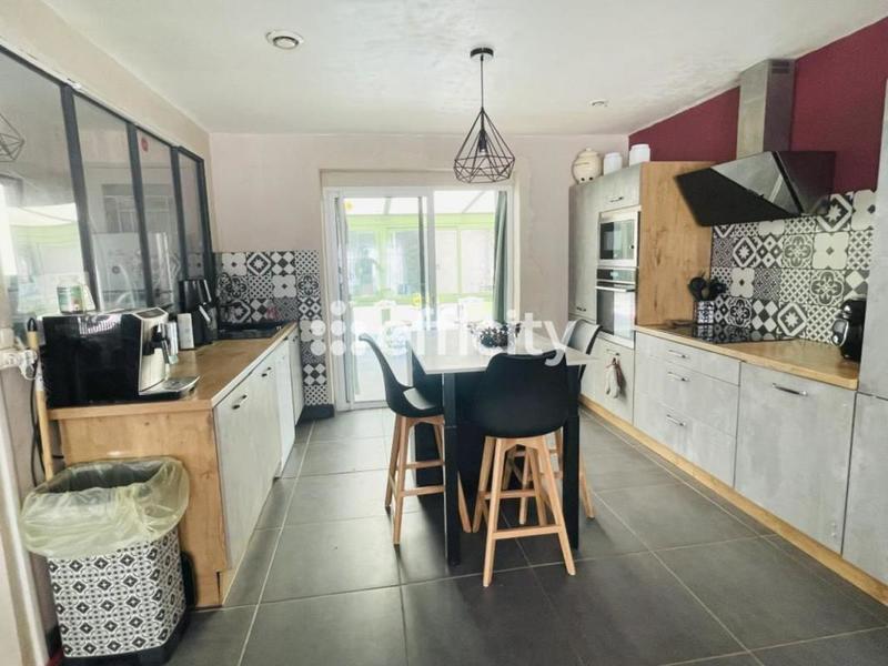 Maison - 88 m² - 5 pièces