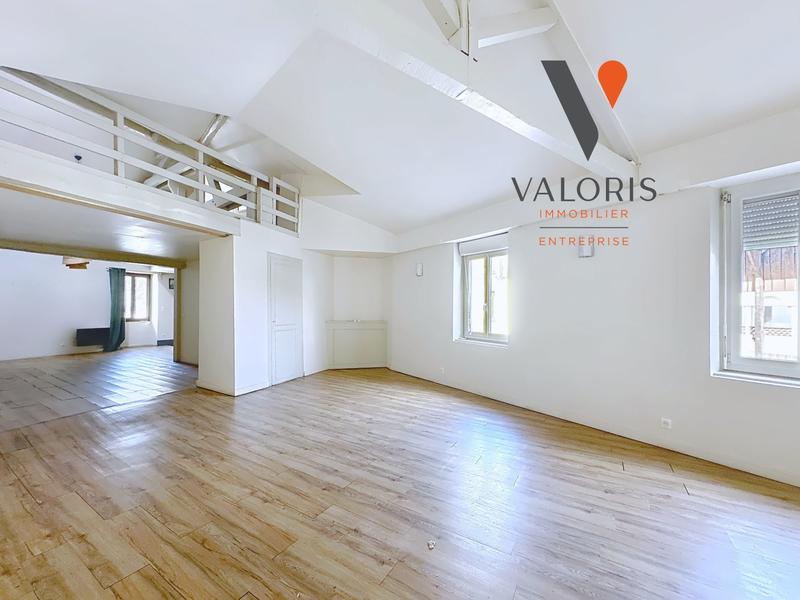 Local commercial - 216 m²