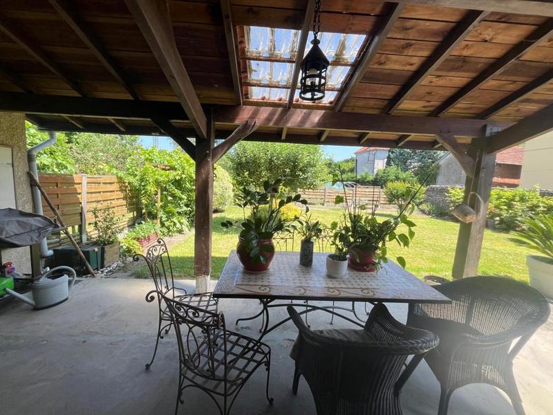 Maison - 136 m² - 4 pièces