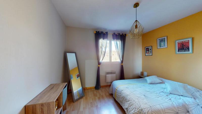 Maison - 181 m² - 5 pièces