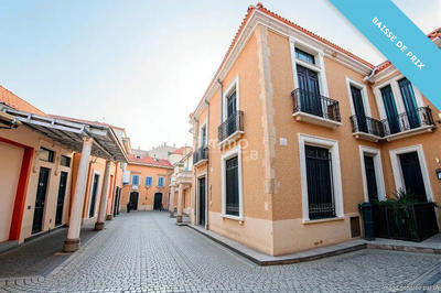 Maison de maîtres - 239 m² - 12 pièces