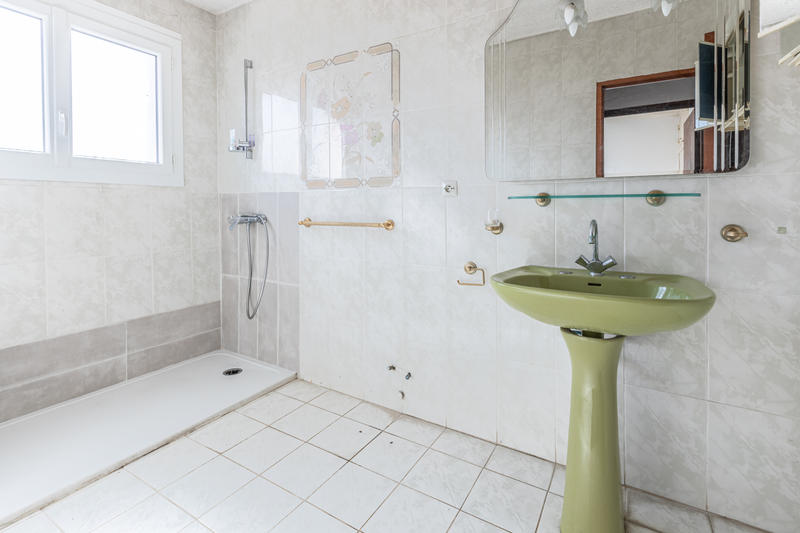 Maison - 93 m² - 4 pièces