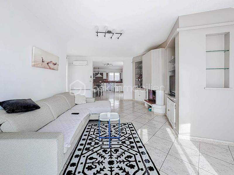 Villa - 210 m² - 6 pièces