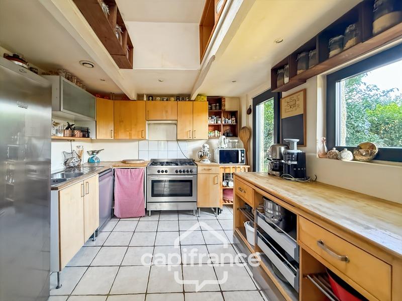 Maison - 205 m² - 8 pièces