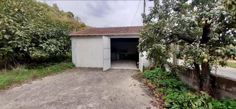 Maison - 246 m² - 9 pièces