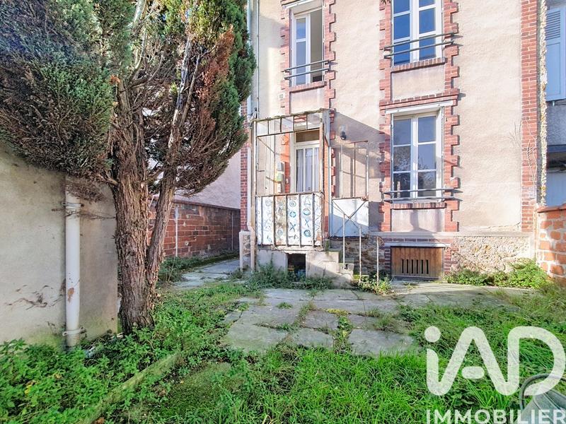 Maison - 92 m² - 6 pièces