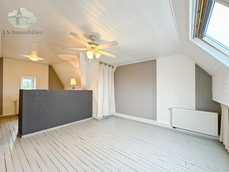 Maison - 167 m² - 8 pièces