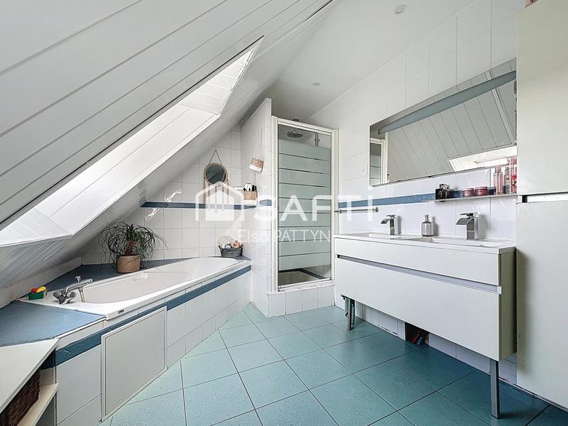 Maison - 100 m² - 5 pièces