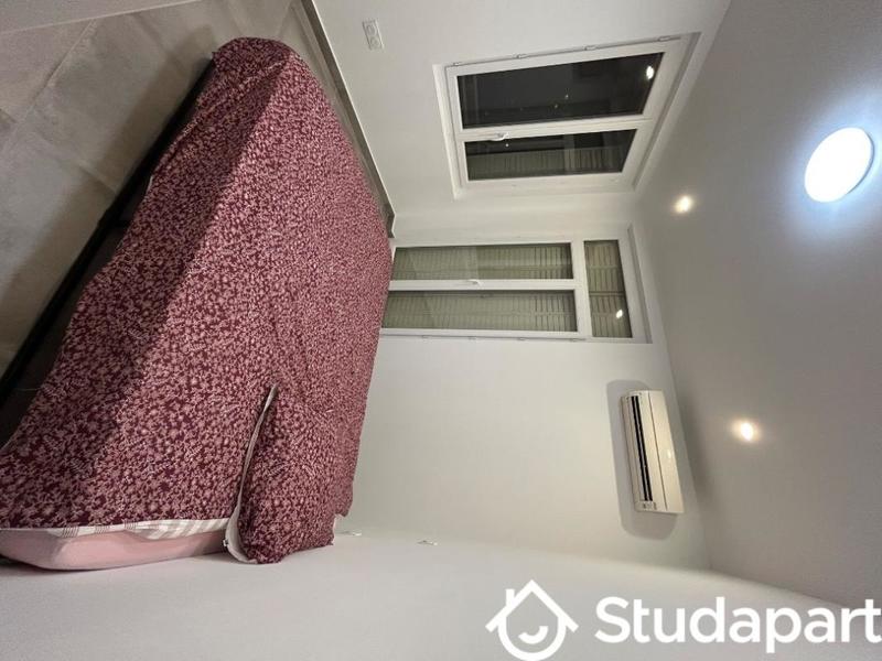 Chambre - 12 m² - 1 pièce