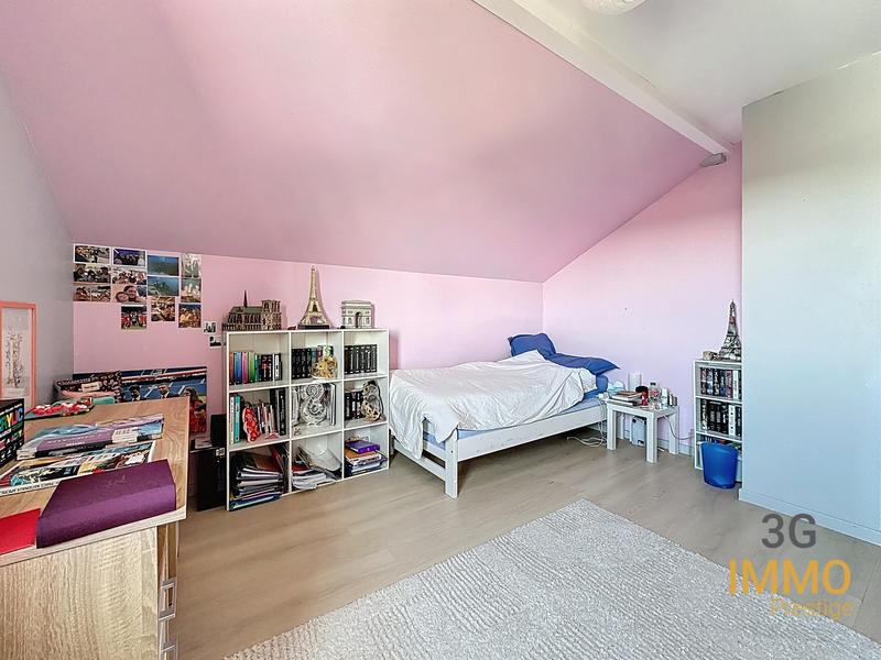 Maison - 102 m² - 7 pièces