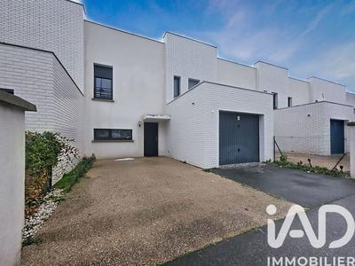 Maison - 90 m² - 6 pièces