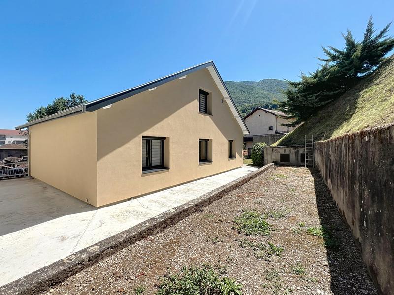 Maison - 97 m² - 6 pièces