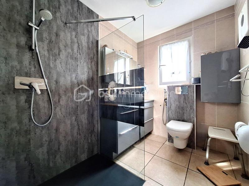 Villa - 90 m² - 4 pièces