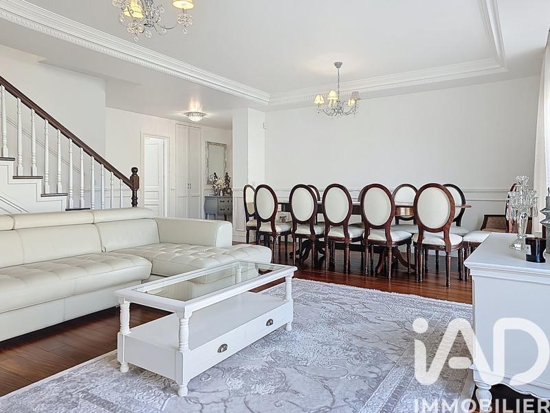 Maison - 170 m² - 7 pièces