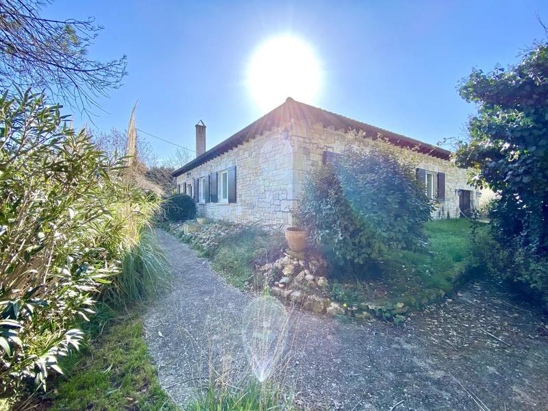 Maison - 123 m² - 8 pièces