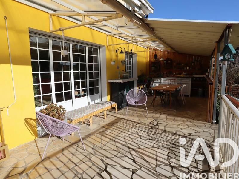 Maison - 180 m² - 7 pièces