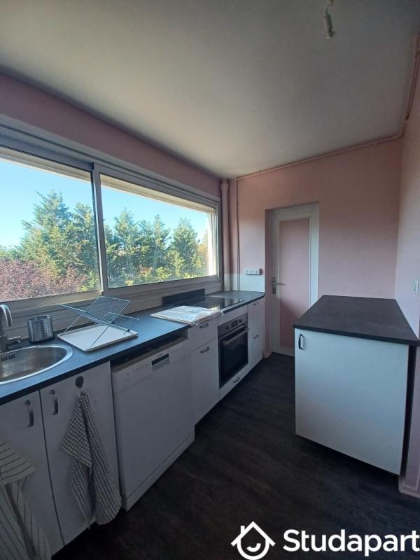 Chambre - 9 m² - 1 pièce