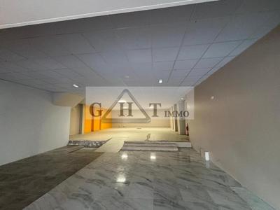 Local commercial - 411 m²