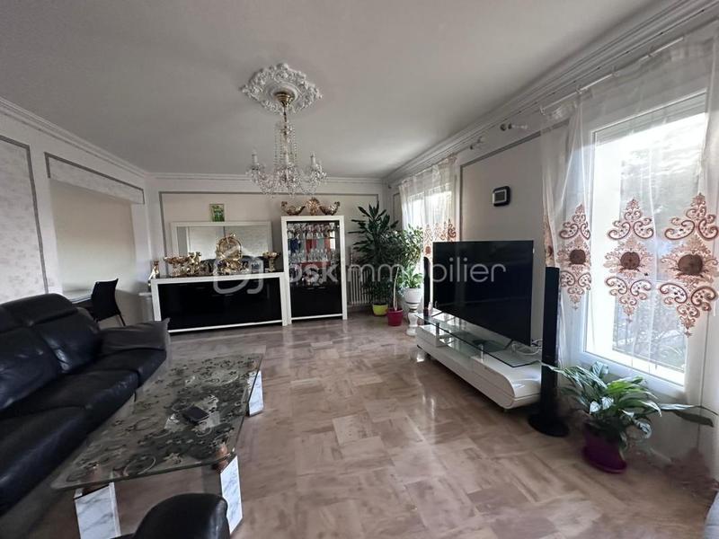 Maison de ville - 146 m² - 7 pièces