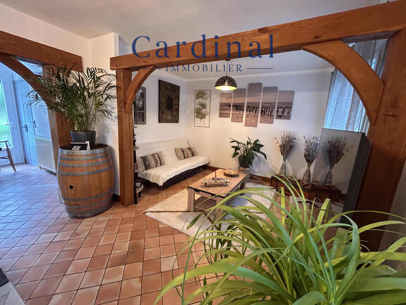 Maison - 90 m² - 4 pièces