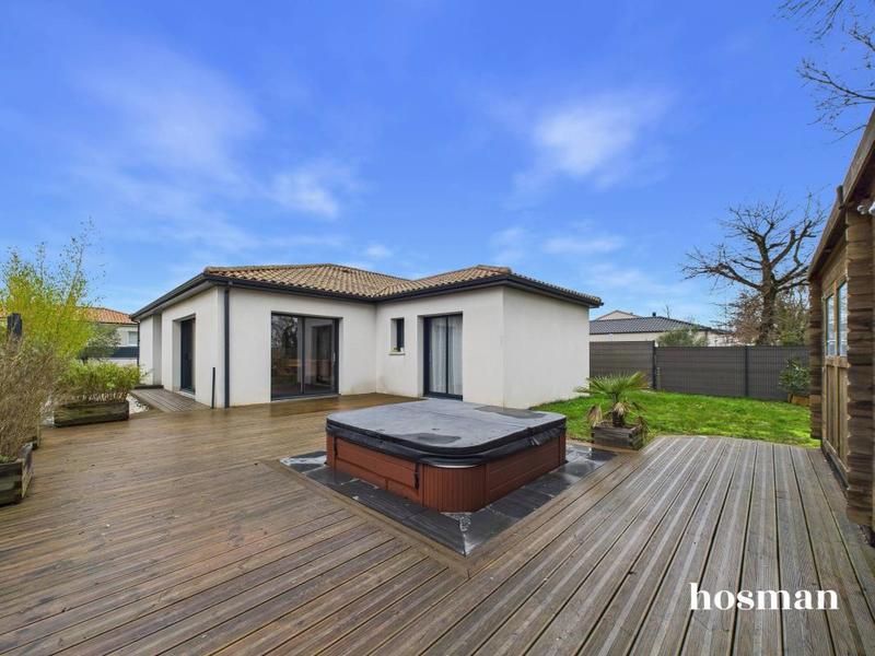 Maison - 108 m² - 4 pièces