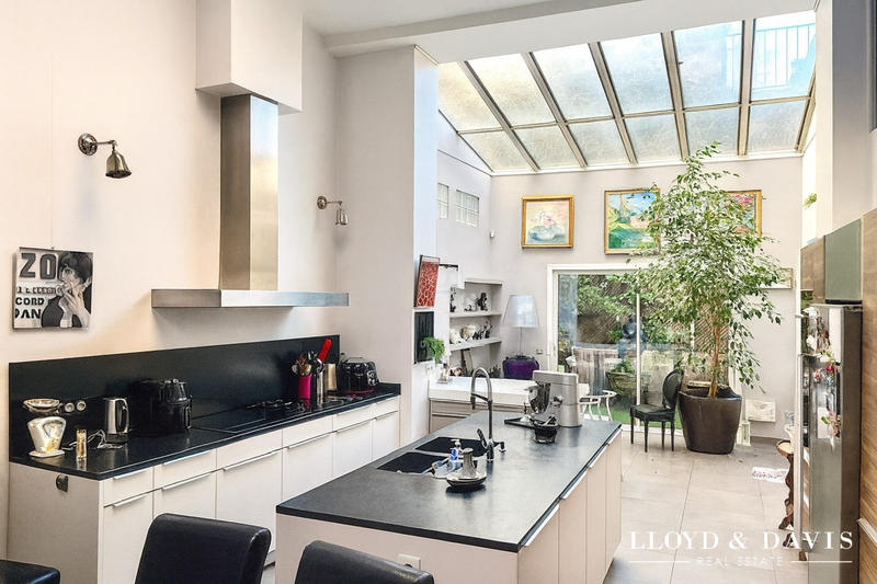 Duplex - 195 m² - 7 pièces