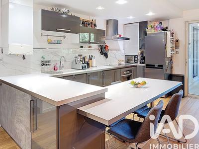 Appartement - 81 m² - 4 pièces