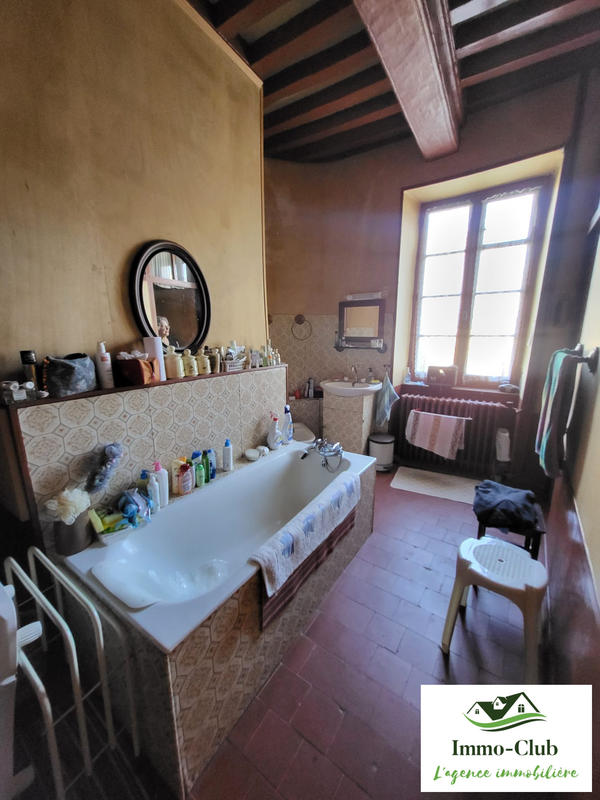 Maison ancienne - 190 m² - 9 pièces